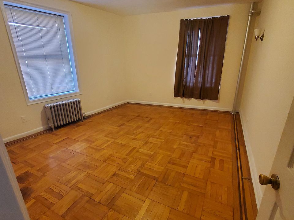 2nd image of 620 Thwaites Pl Bsmt 1
