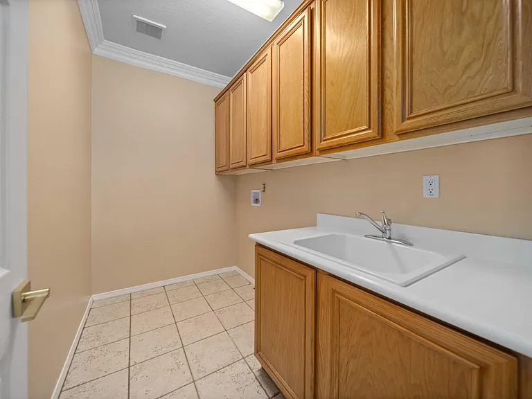 3121 Club Rancho Dr — Photo 29