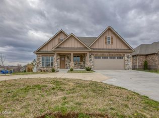 2224 W 26th St, Joplin, MO 64804