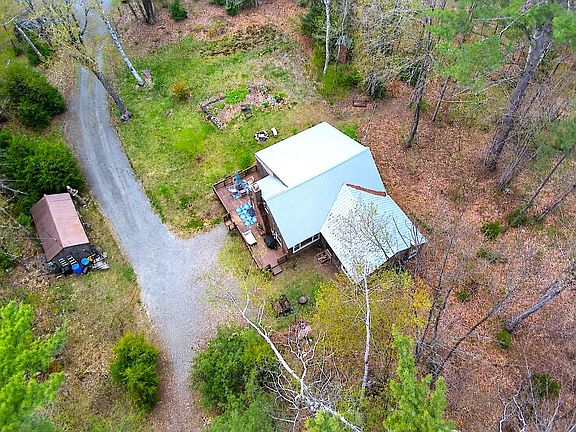 4th image of 1329 Newfane Road