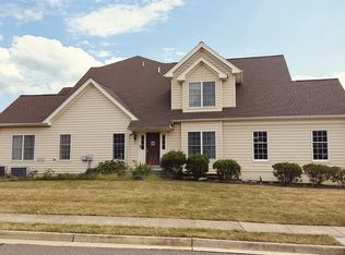 22908 N Brown Sq, Ashburn, VA 20148