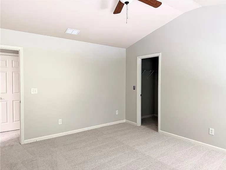 3051 Montauk Hill Dr — Photo 45