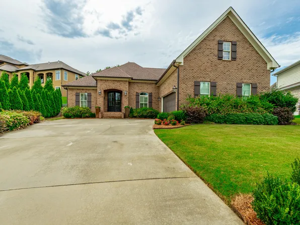28 Rain Dance Cir, Ringgold, GA 30736