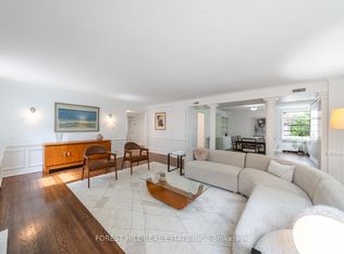 717 Eglinton Ave W #301, Toronto, ON M5N1C9