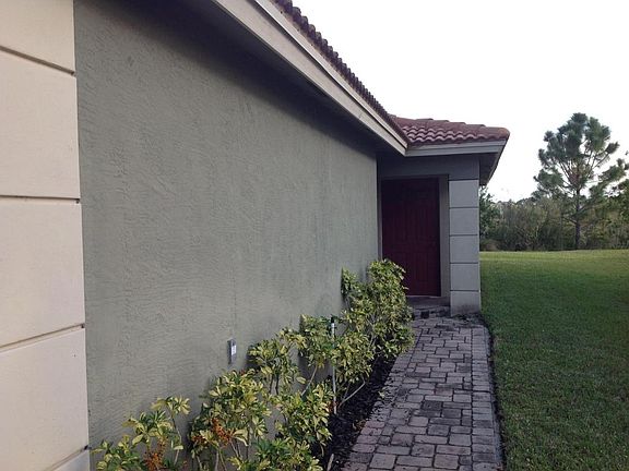 2nd image of 1956 SW Newport Isles Blvd