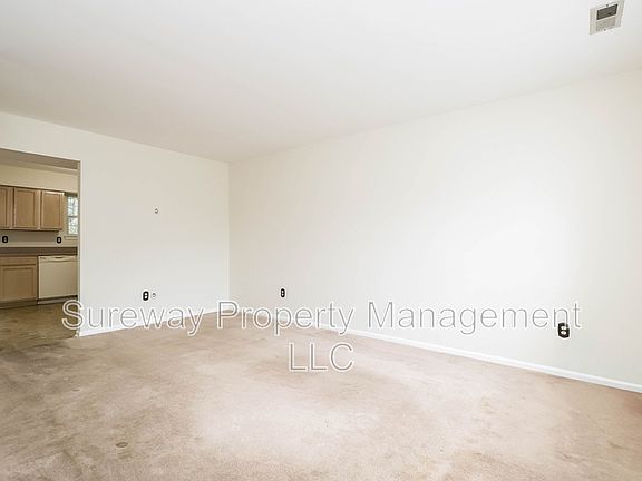 4th image of 197 Lake Dr