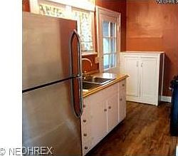 5th image of 1206 Gladys Ave