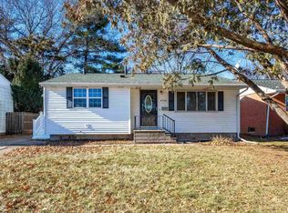 4523 50th St, Moline, IL 61265