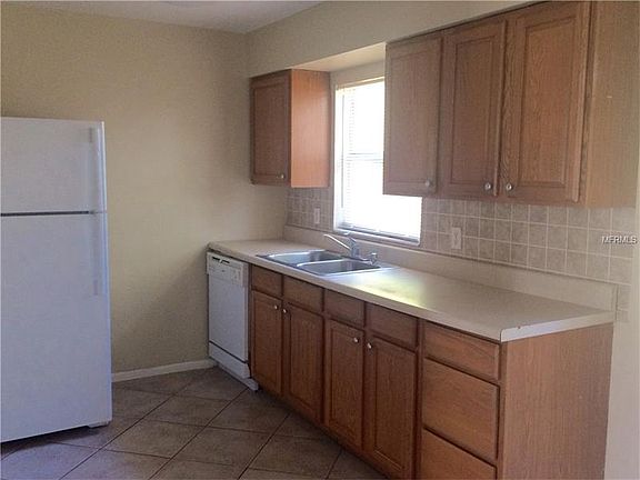 4th image of 5622 Stull Ave