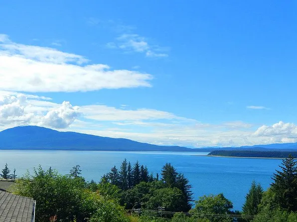 17009 Island View Dr, Juneau, AK 99801