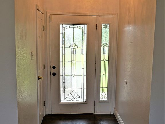 3rd image of 1602 W 18th St