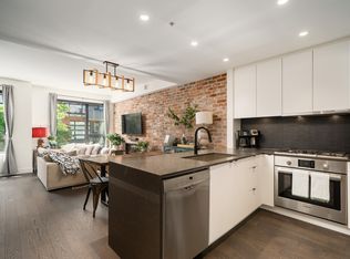 83 Moody St #6, Pt Moody, BC