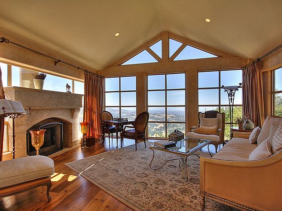 Stunning, Grand Front Room