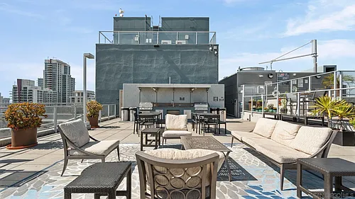 1080 Park Blvd Photo 1