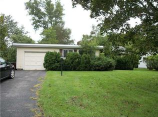 25 Beekman Pl, Brighton, NY 14620