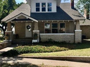 424 S 7th St, Canadian, TX 79014