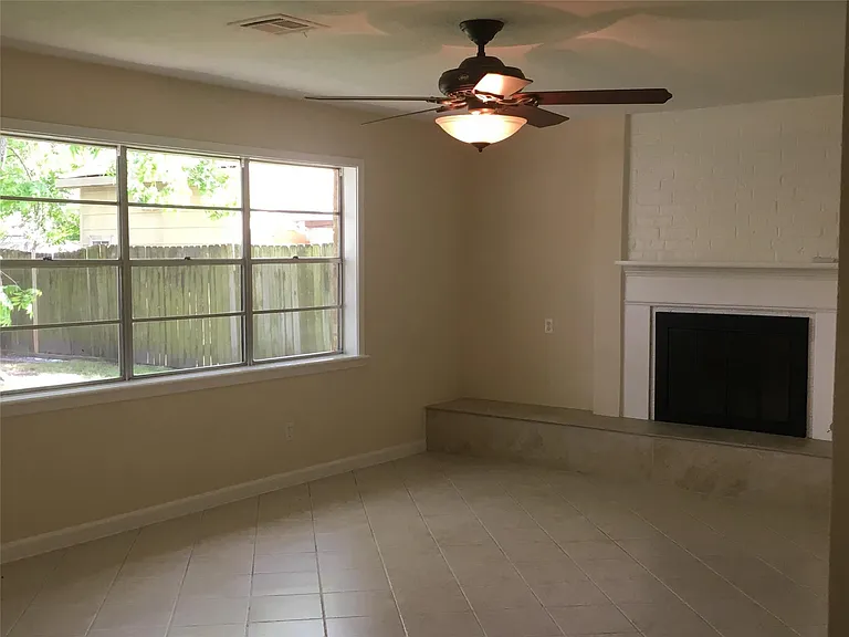 5115 Tashkent Dr — Photo 5