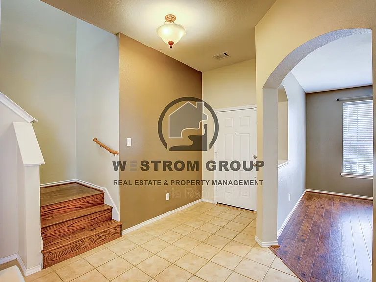 4537 Chris Dr — Photo 5