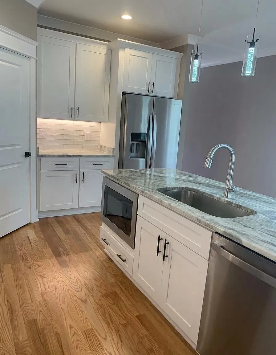 4 bed, 2135 sqft, $3,500 — Photo 3