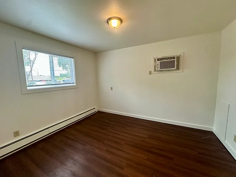 1485 Meadowview Dr #2 — Photo 6