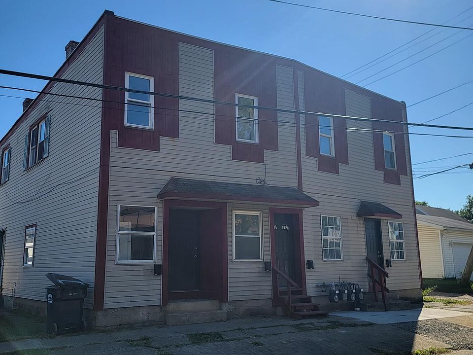 1st image of 63 1/2 E Stevens St #1