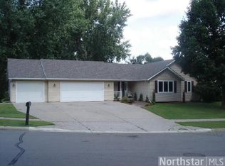 3558 Kosec Dr, Red Wing, MN 55066