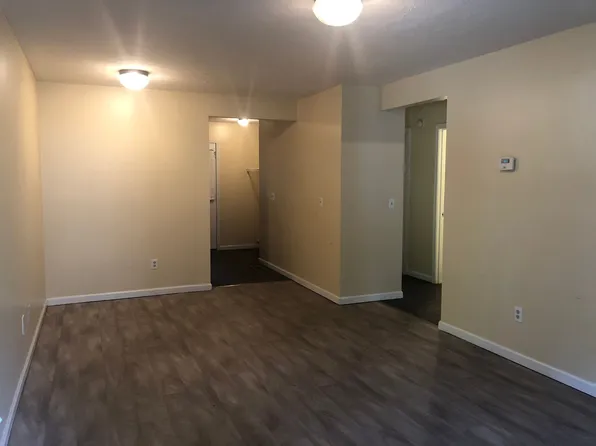 Village Creek, 618 College St SW APT 12, Jacksonville, AL 36265