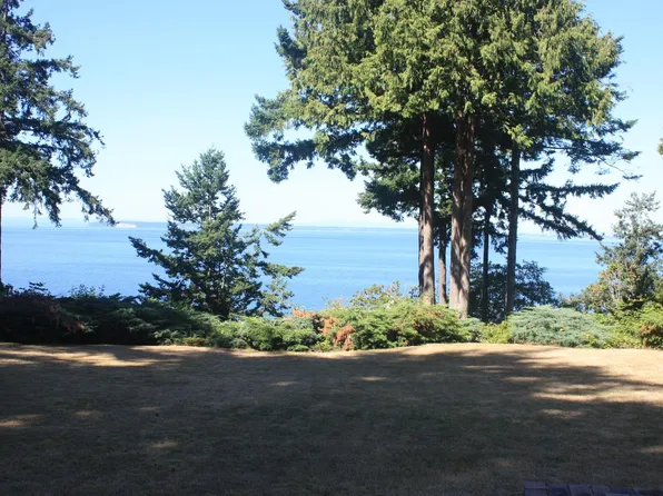 12581 16th Ave, Surrey, BC V4A 1M7