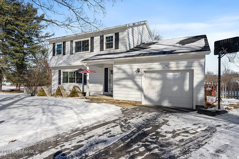 2nd image of 46 Cranbury Court
