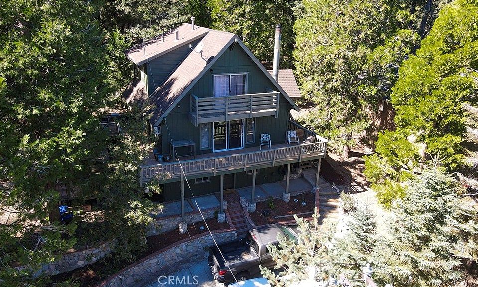 1st image of 325 Cedarbrook Dr