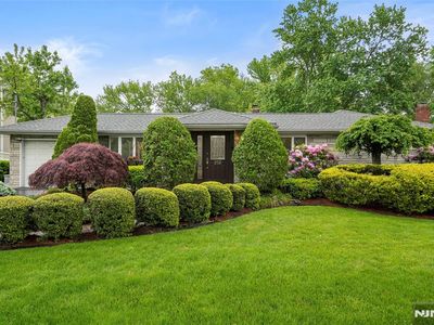 252 Oak Ave, River Edge, NJ, 07661