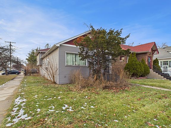 3rd image of 1840 S 7th Ave