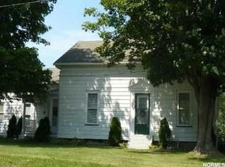 831 Center Rd, Conneaut, OH 44030