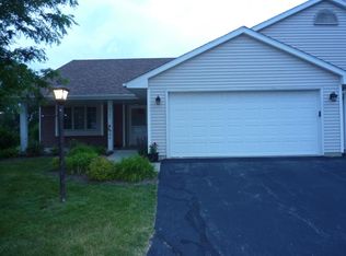 2347 W Jonathan Dr, Oak Creek, WI 53154