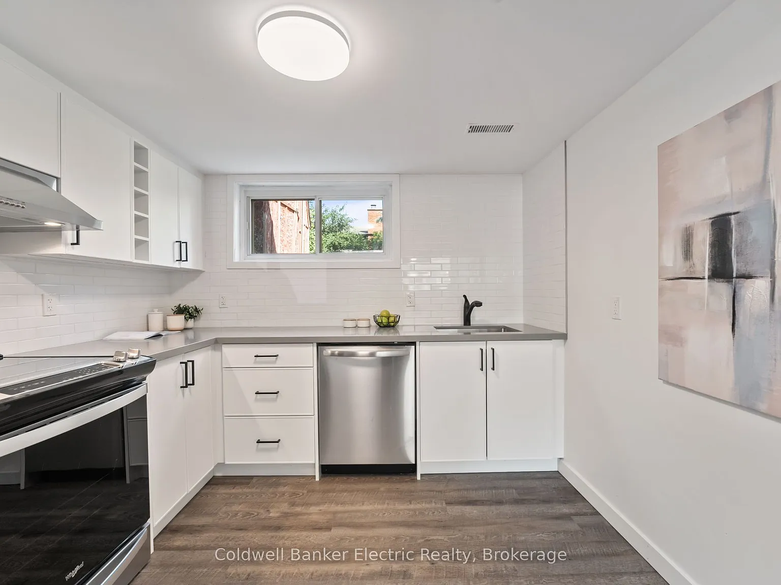 2 bed, $1,899 — Photo 4