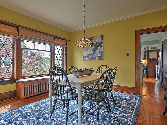 5th image of 1042 Piedmont Ave
