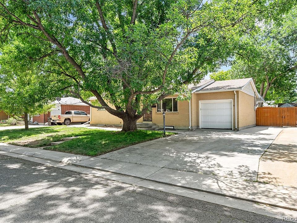1st image of 6421 Iris Court