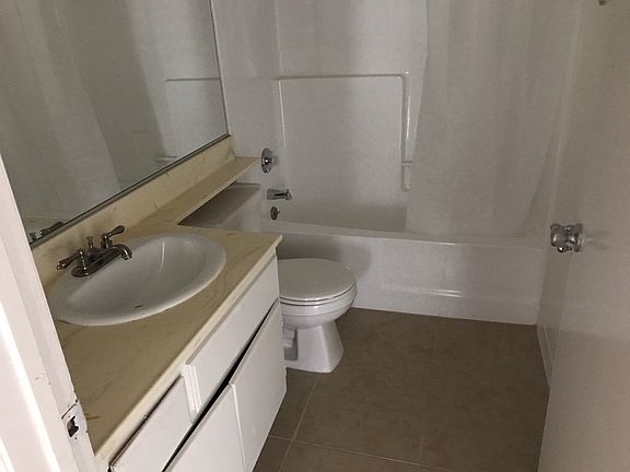 4th image of 7233 Loma Verde Ave APT 202