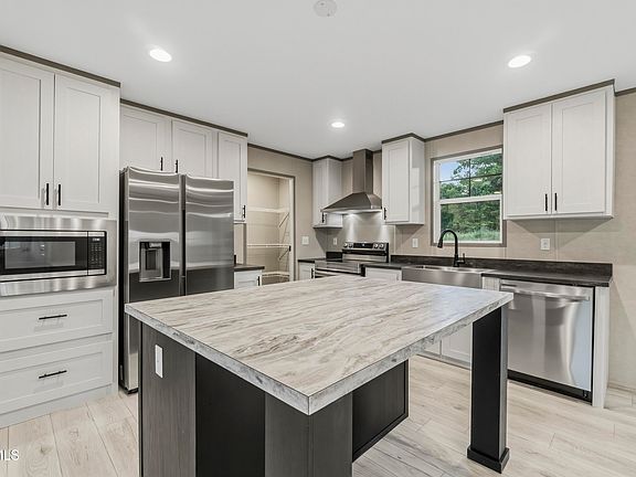 2nd image of 555 McDonald Rd