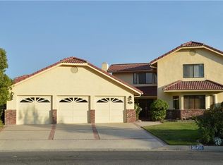 30450 Gulf Stream Dr, Canyon Lake, CA 92587