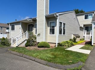 501 Emerson Dr, Branford, CT 06405