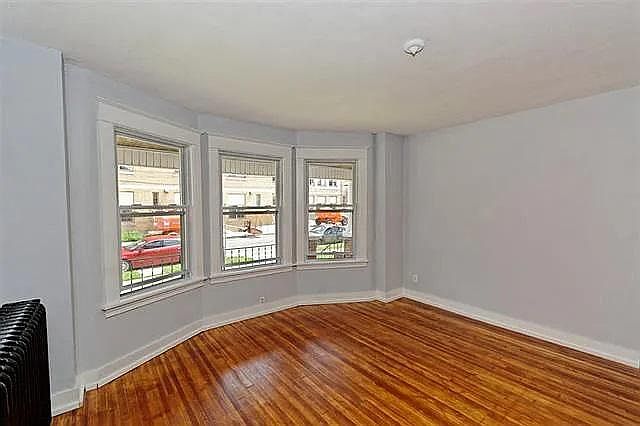 1st image of 3 Parkwood St #1