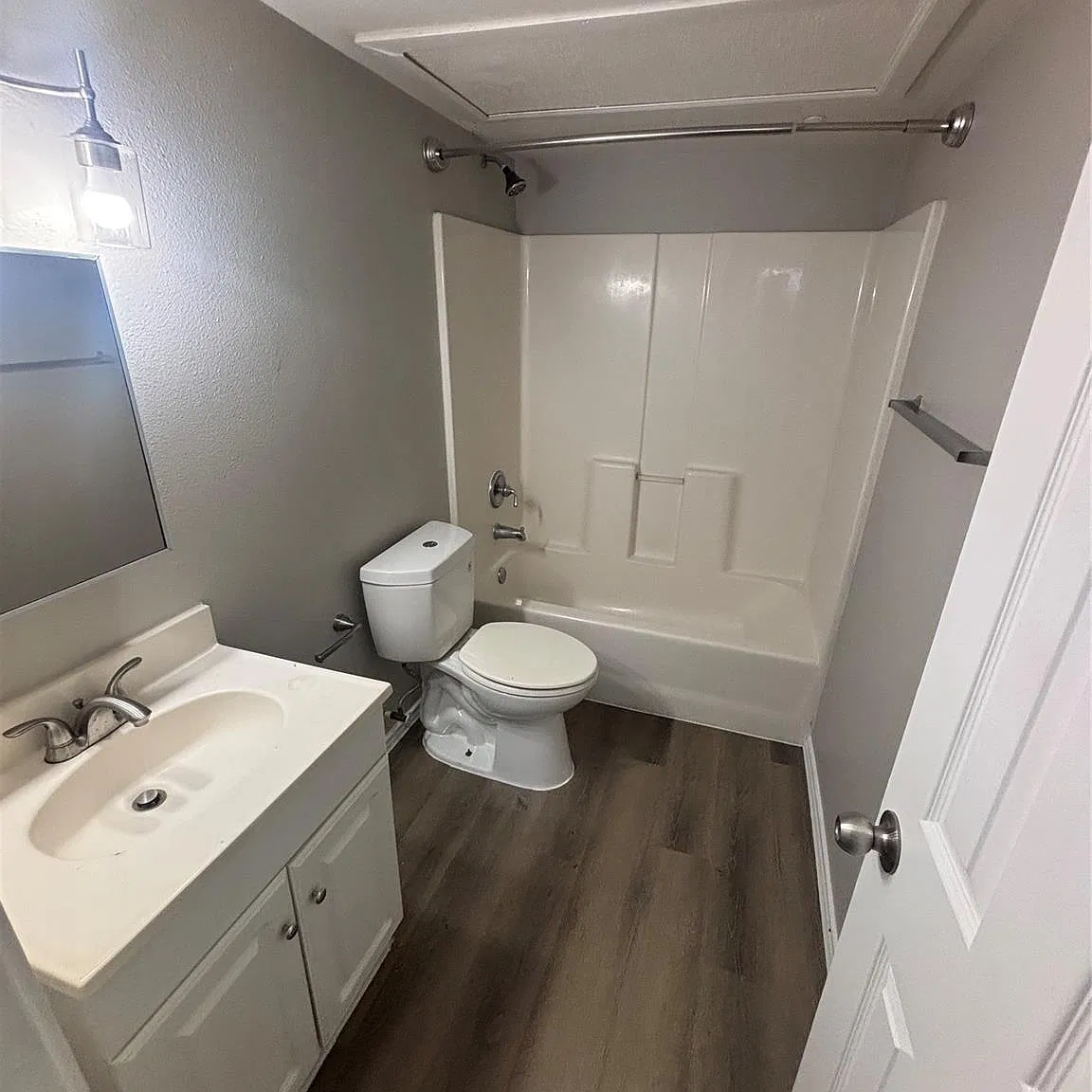 2 bed, 1.0 bath, 645 sqft, $1,195 — Photo 4