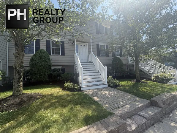30 Russell St Unit 5, Waltham, MA 02453