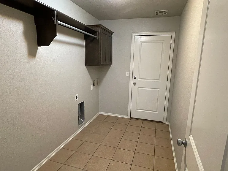 11725 S Vine St W — Photo 24