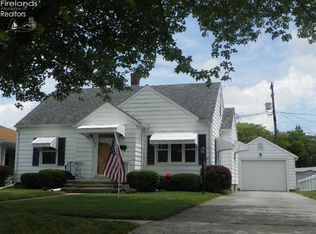205 N Columbus Ave, Fremont, OH 43420