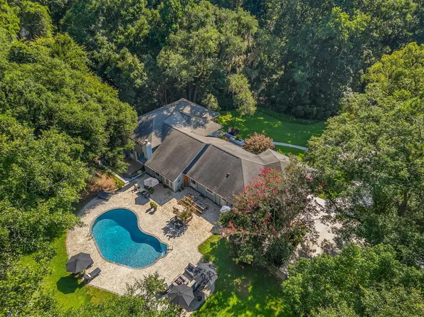 3332 Charleston Rd, Tallahassee, FL 32309