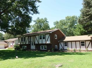 532 Kings Canyon Blvd, Galesburg, IL 61401