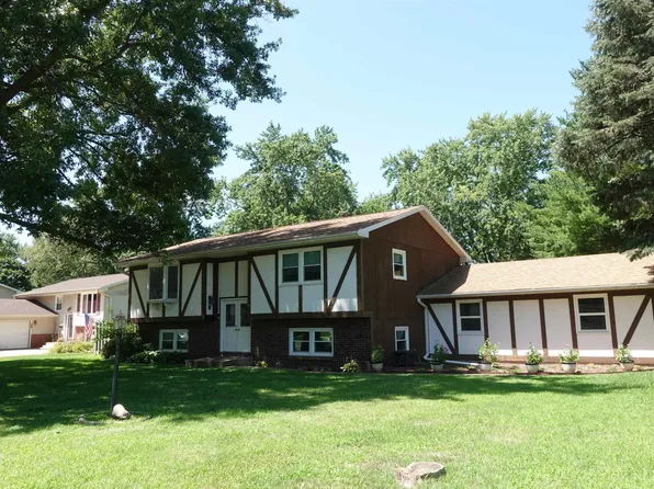 532 Kings Canyon Blvd, Galesburg, IL 61401