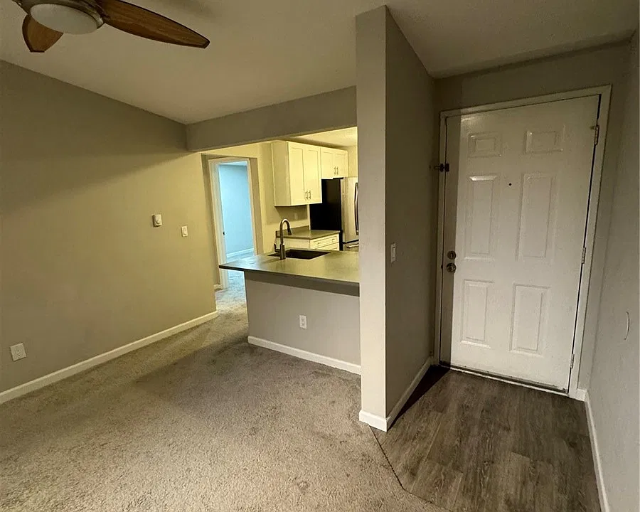 Entry Way L255